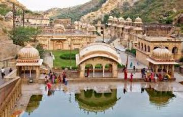 Heart-warming 3 Days 2 Nights Jaipur Romantic Holiday Package