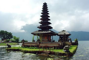 Family Getaway 8 Days New Delhi to Bali Resort Holiday Package