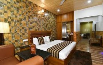 8 Days Shimla, Kufri, Mashobra with Naldehra Gurudwara Holiday Package