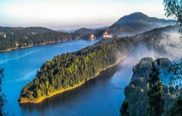 5 Days 4 Nights Dawki Romantic Holiday Package