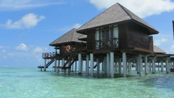 Pleasurable 4 Days 3 Nights Hulhumal Romance Vacation Package