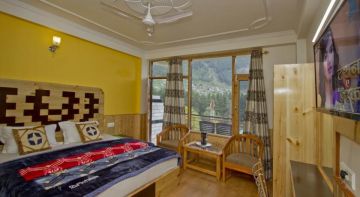 Experience Delhi Friends Tour Package for 6 Days 5 Nights