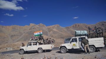 Ladakh Bike Tour in 6 Days