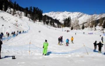 Manali and Rotank Pass Tour Package from Delhi