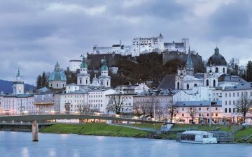 Ecstatic 7 Days Munich, Prague, Budapest with Vienna Family Trip Package