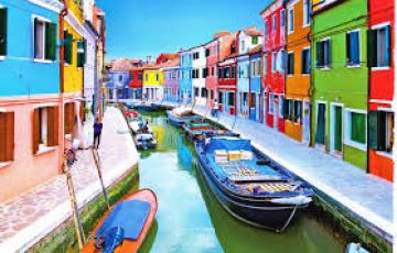 Family Getaway 10 Days 9 Nights Paris, Venice, Amsterdam with Barcelona Holiday Package