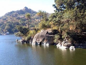 Ecstatic 3 Days Abu Road to Mount Abu Vacation Package