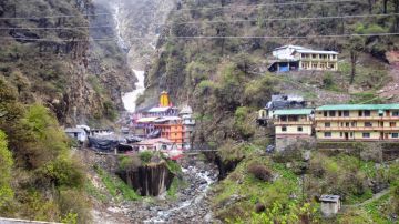 Memorable 6 Days Delhi to Guptkashi Offbeat Tour Package