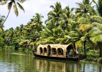 Beautiful 6 Days 1COCHIN- 2 MUNNAR- 1 THEKKADY- 1 ALLEPPEY Trip Package
