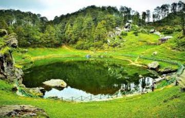 Beautiful 3 Days Teerthan Valley Wildlife Vacation Package