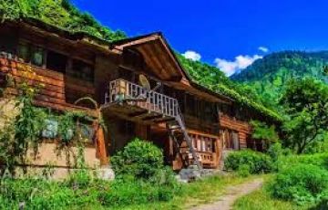 Beautiful 3 Days Teerthan Valley Wildlife Vacation Package