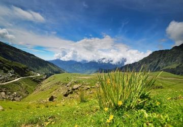 4 Days 3 Nights Kullu Honeymoon Tour Package