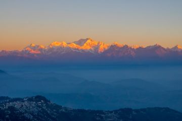 Heart-warming 7 Days Siliguri to Darjeeling Friends Holiday Package