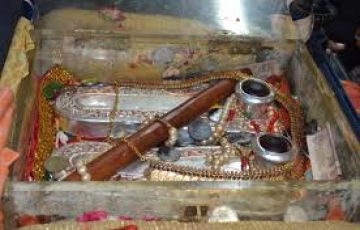 Heart-warming 2 Days Bangalore Honeymoon Trip Package