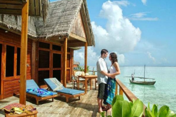 Magical 4 Days 3 Nights Port Blair, Neil Island, Havelock with Baratang Luxury Holiday Package