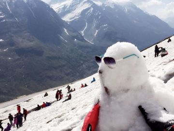 Beautiful 4 Days 3 Nights Kullu Hill Stations Vacation Package