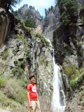 Experience 5 Days 4 Nights Bijli Mahadev Honeymoon Holiday Package