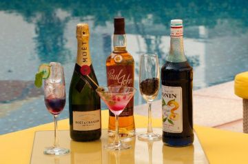 Ecstatic 4 Days Goa to North Goa Walking Vacation Package