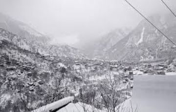 Amazing 4 Days 3 Nights Beas Kund Friends Trip Package