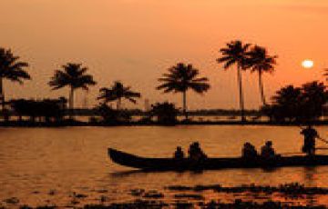 Magical Alleppey Weekend Getaways Tour Package for 5 Days from Kerala, India