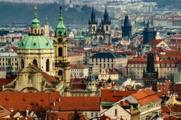 10 Days 9 Nights Berlin, Prague, Munich with Innsbruck Luxury Tour Package