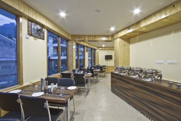 Family Getaway Manali Water Activities Tour Package for 3 Days 2 Nights from Delhi