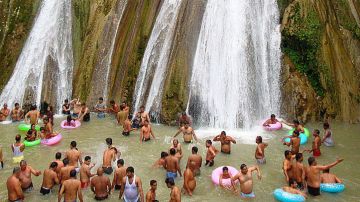 5 Days 4 Nights Haridwar, Rishikesh and Mussoorie Romantic Tour Package