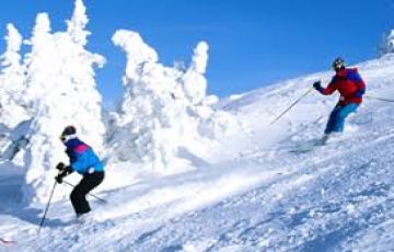 Best 5 Days 4 Nights Manali Romantic Tour Package