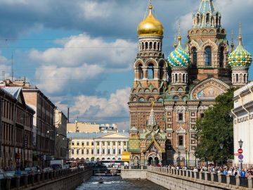 Beautiful 8 Days Moscow, St Petersburg with Yalta Culture and Heritage Vacation Package