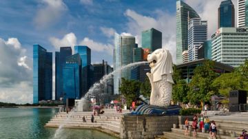 Heart-warming Singapore Friends Tour Package for 5 Days 4 Nights