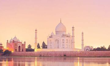 Magical 6 Days Delhi to Agra Friends Trip Package