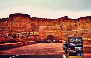 4 Days 3 Nights Delhi to Agra Lake Vacation Package