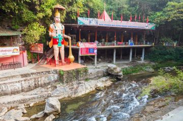 Best 2 Days Dehradun Romantic Holiday Package