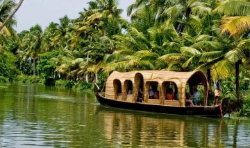 3 Days 2 Nights Cochin, Munnar with Alleppey Honeymoon Holiday Package