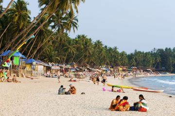 Heart-warming 4 Days Delhi to Goa Beach Tour Package