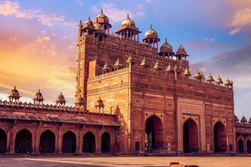 Pleasurable 2 Days Agra and Fatehpur Sikri Family Vacation Trip Package