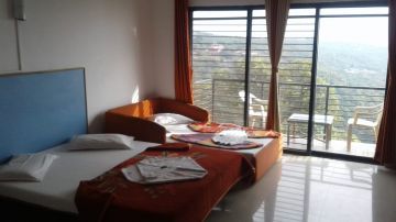 Pleasurable 4 Days 3 Nights Pratap Garh Fort Family Vacation Package