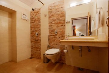 SARAHAN SANGLA CHITKUL KALPA TOUR PACKAGE