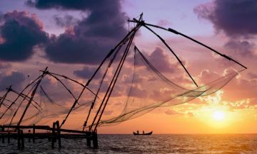 Family Getaway 4 Days Cochin to Alleppey Vacation Package