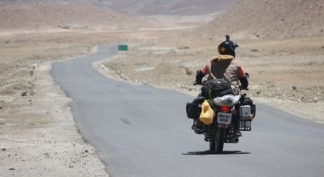 Memorable Sarchu Tour Package for 9 Days 8 Nights from Leh