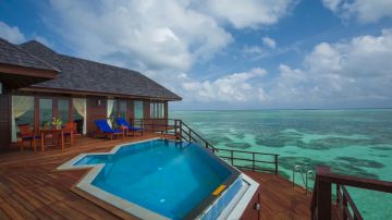 Experience 4 Days Male Tour Package