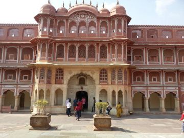 Ecstatic 2 Days Jaipur Trip Package