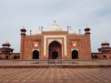 Heart-warming 5 Days Jaipur to Agra Holiday Package