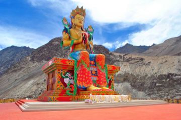 Experience 6 Days Leh to Leh-nubra Valley Holiday Package