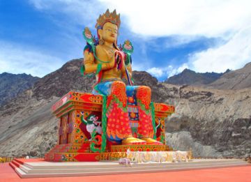 Memorable 8 Days Leh-sham Valley Tour Package