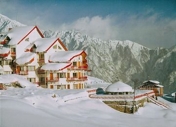 Ecstatic 5 Days 4 Nights Rishikesh, Auli, Haridwar and Delhi Tour Package