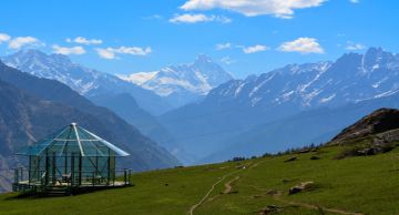 Ecstatic 5 Days 4 Nights Rishikesh, Auli, Haridwar and Delhi Tour Package