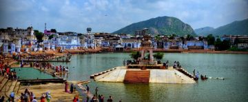 4 Days 3 Nights Udaipur with Jaipur Vacation Package
