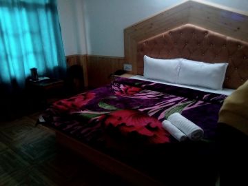 Experience 4 Days Delhi to Shimla Trip Package