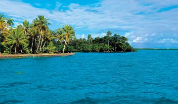 Heart-warming 7 Days 6 Nights Munnar To Thekkady Holiday Package